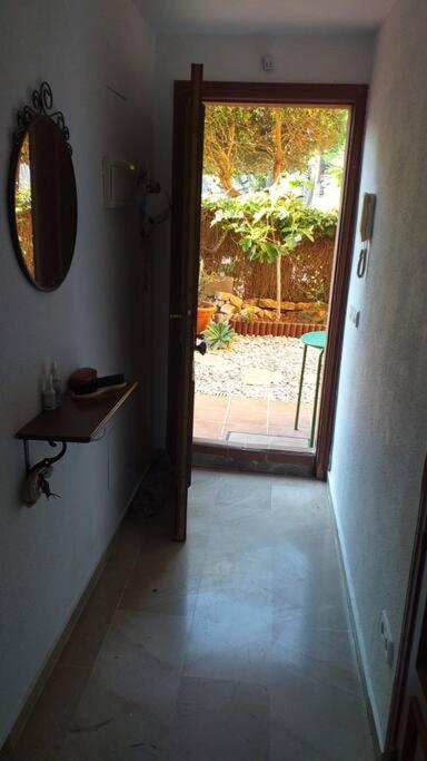 Apartmán Planta Baja Cerca De La Playa Casares Costa Exteriér fotografie